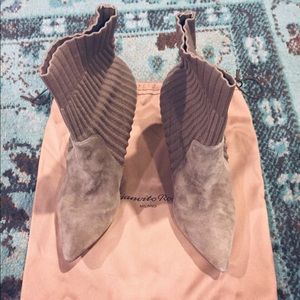 FIRM Gianvito Rossi Katie 85 Mud Bisque Booties 36